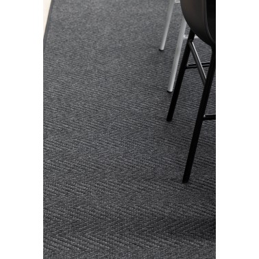 Kusový koberec Elsa se vzorem rybí kosti od finské značky VM-Carpet z vlny a papírového vlákna