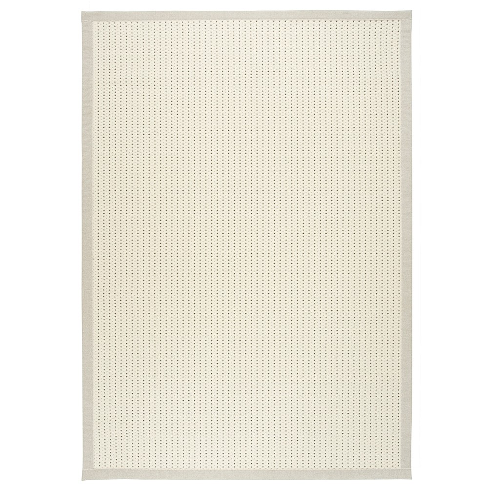 Bílý kusový koberec Valkea z vlny a papírového vlákna od finského výrobce VM-Carpet