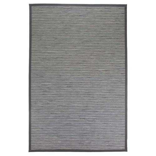 Čiernobiely kusový koberec Honka z papierového vlákna od fínskeho výrobcu VM-Carpet