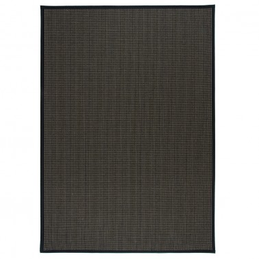 Čierny kusový koberec Lyyra tkaný z bavlny a papierového vlákna od fínskeho výrobcu VM-Carpet